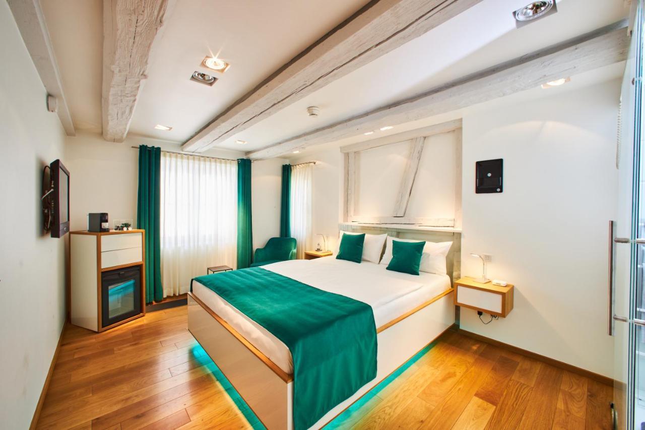 Hotel Max Am See メーアスブルク エクステリア 写真