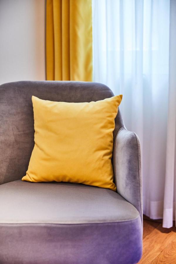 Hotel Max Am See メーアスブルク エクステリア 写真