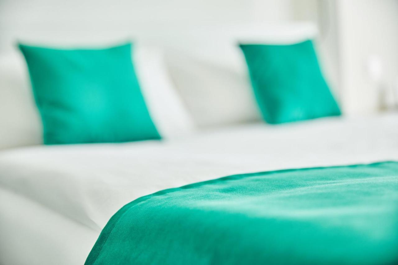 Hotel Max Am See メーアスブルク エクステリア 写真